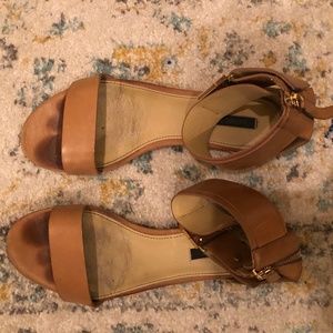 Rachel Zoe nude leather flat sandals, size 7